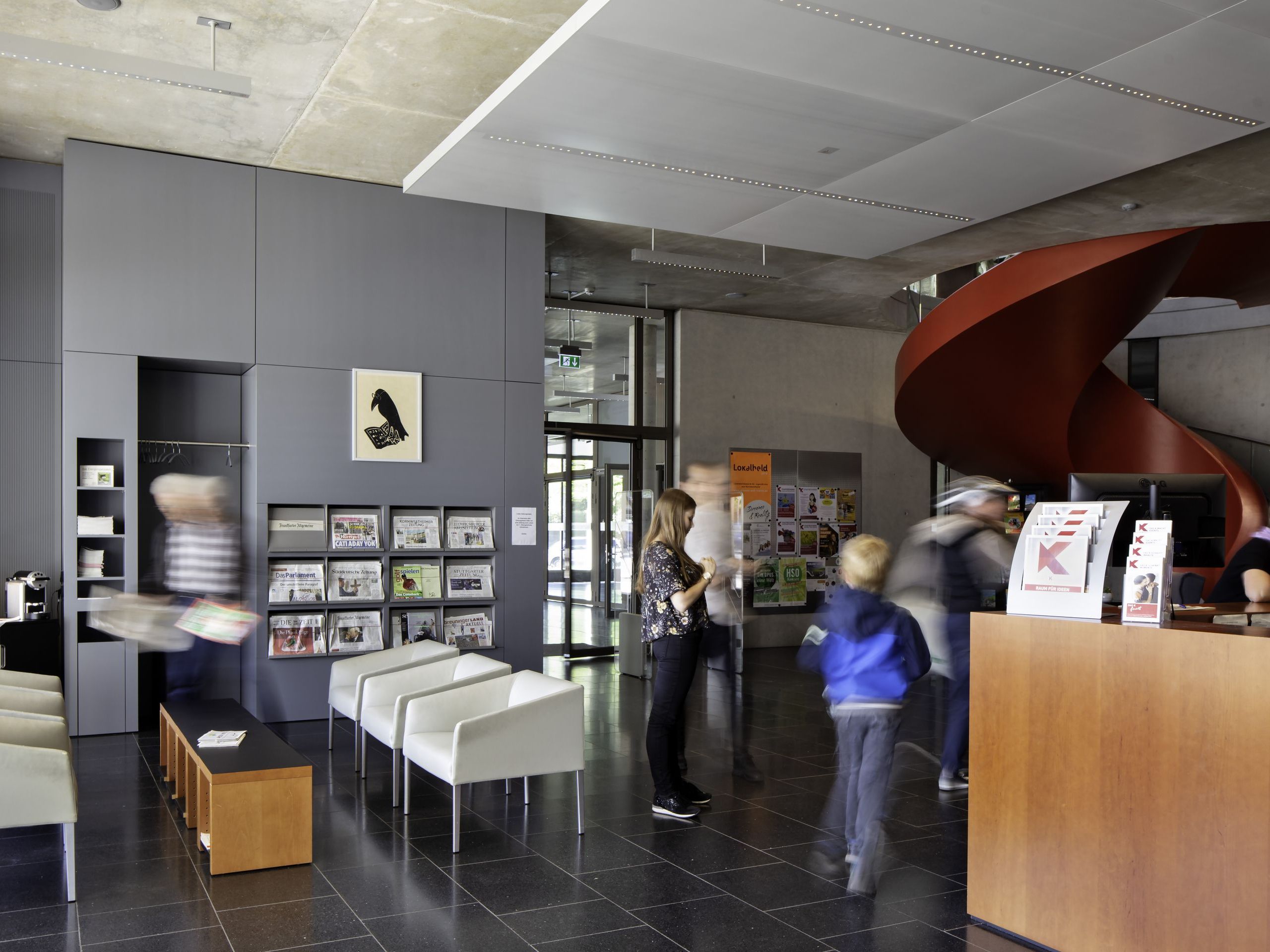Stadtbücherei - Lesecafe, Fotorechte: Steffen Scheyhing Stadtbücherei - Lesecafe